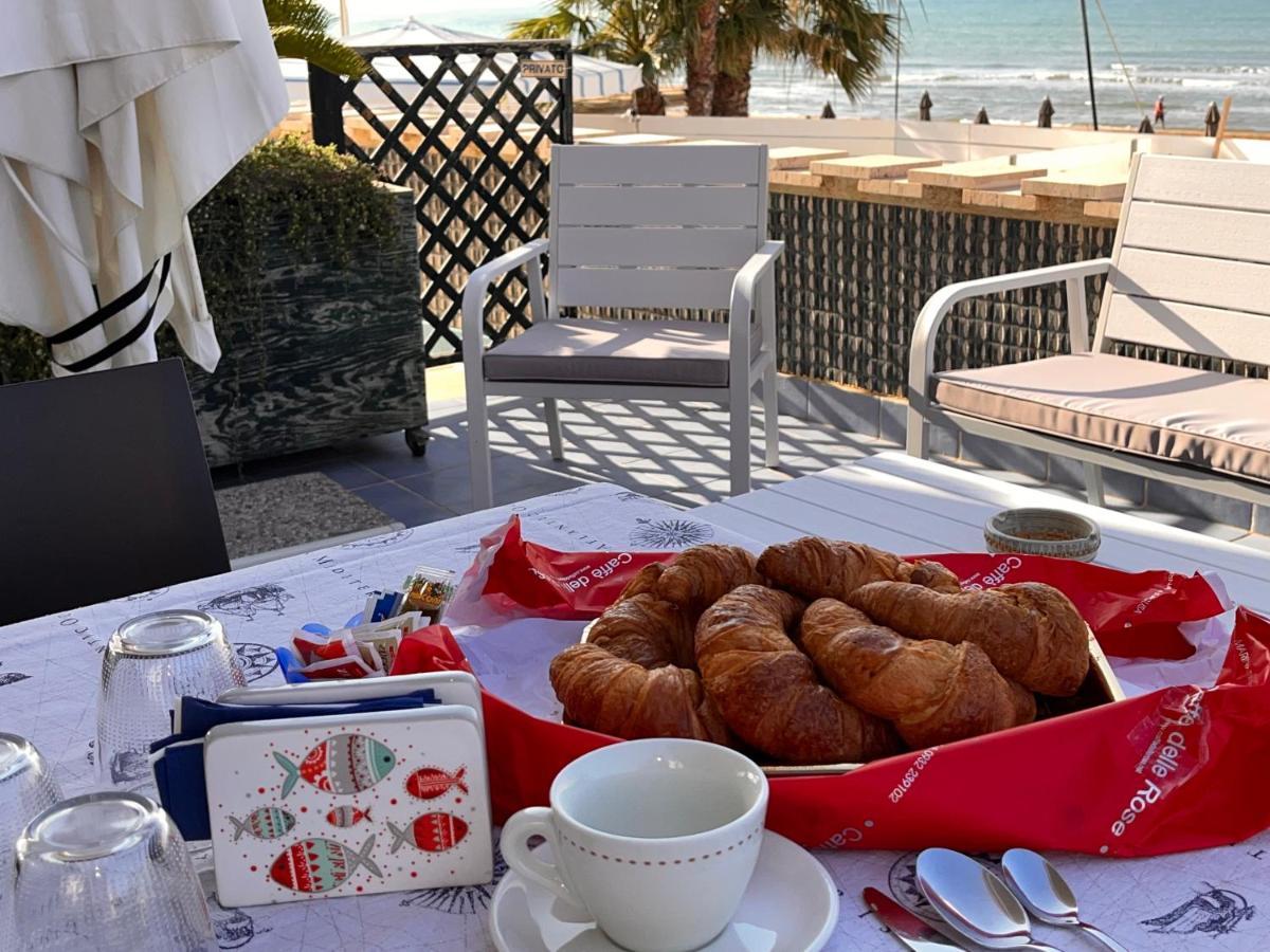 L'Onda Acomodação com café da manhã Marina di Ragusa Exterior foto