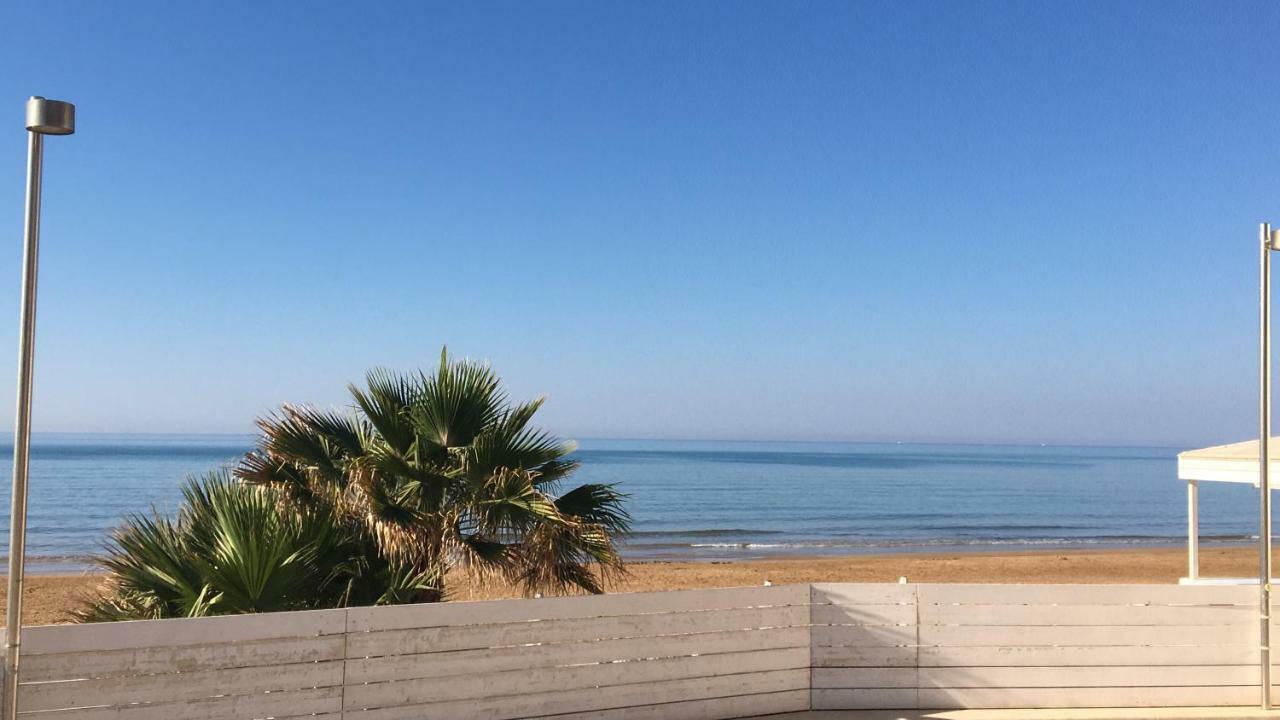 L'Onda Acomodação com café da manhã Marina di Ragusa Exterior foto
